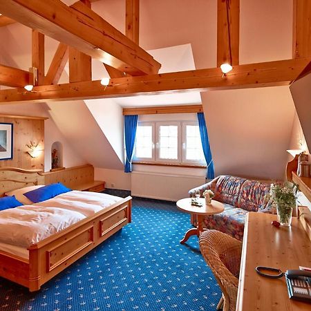 Hotel Und Restaurant Bommersheim Eschborn Eksteriør bilde